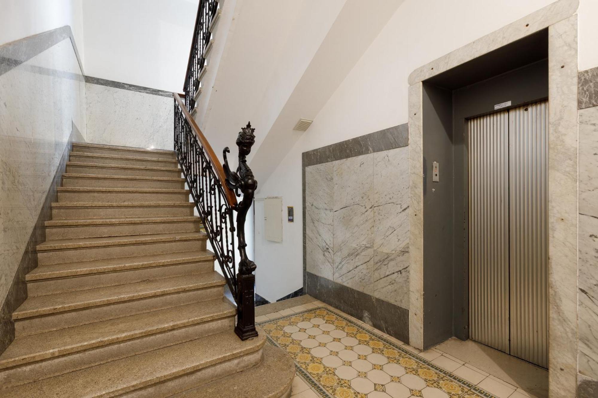 Central Trieste - Elegant City Stay Eksteriør billede