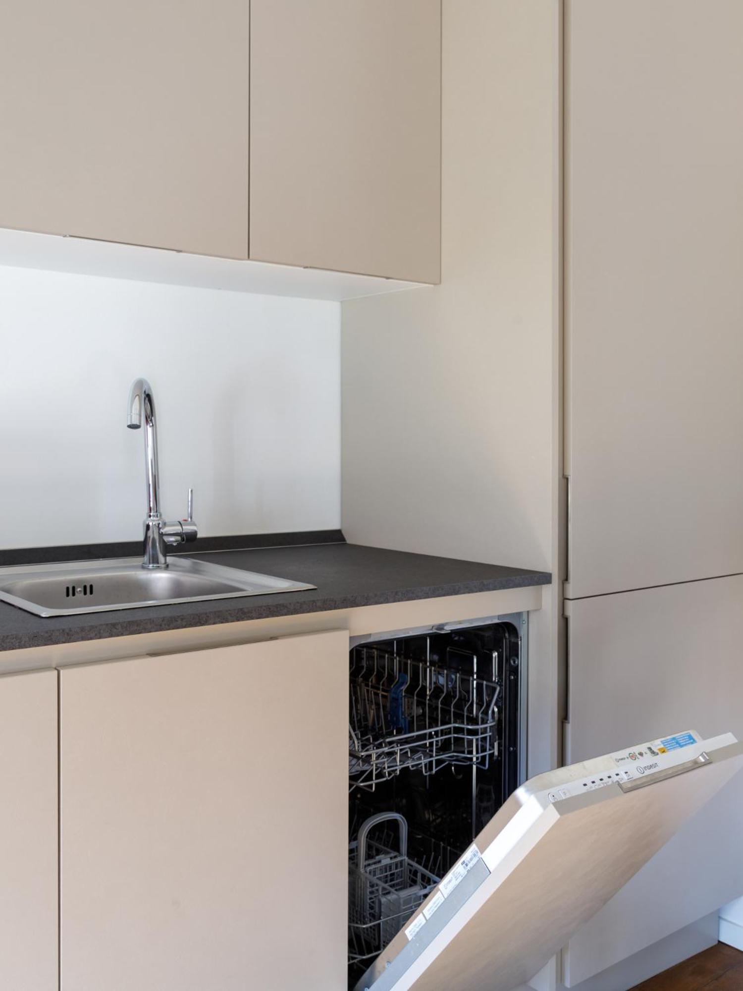 Central Trieste - Elegant City Stay Eksteriør billede
